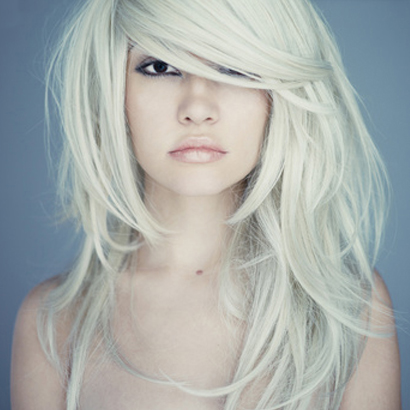 Frisuren für feines haar | © fotolia